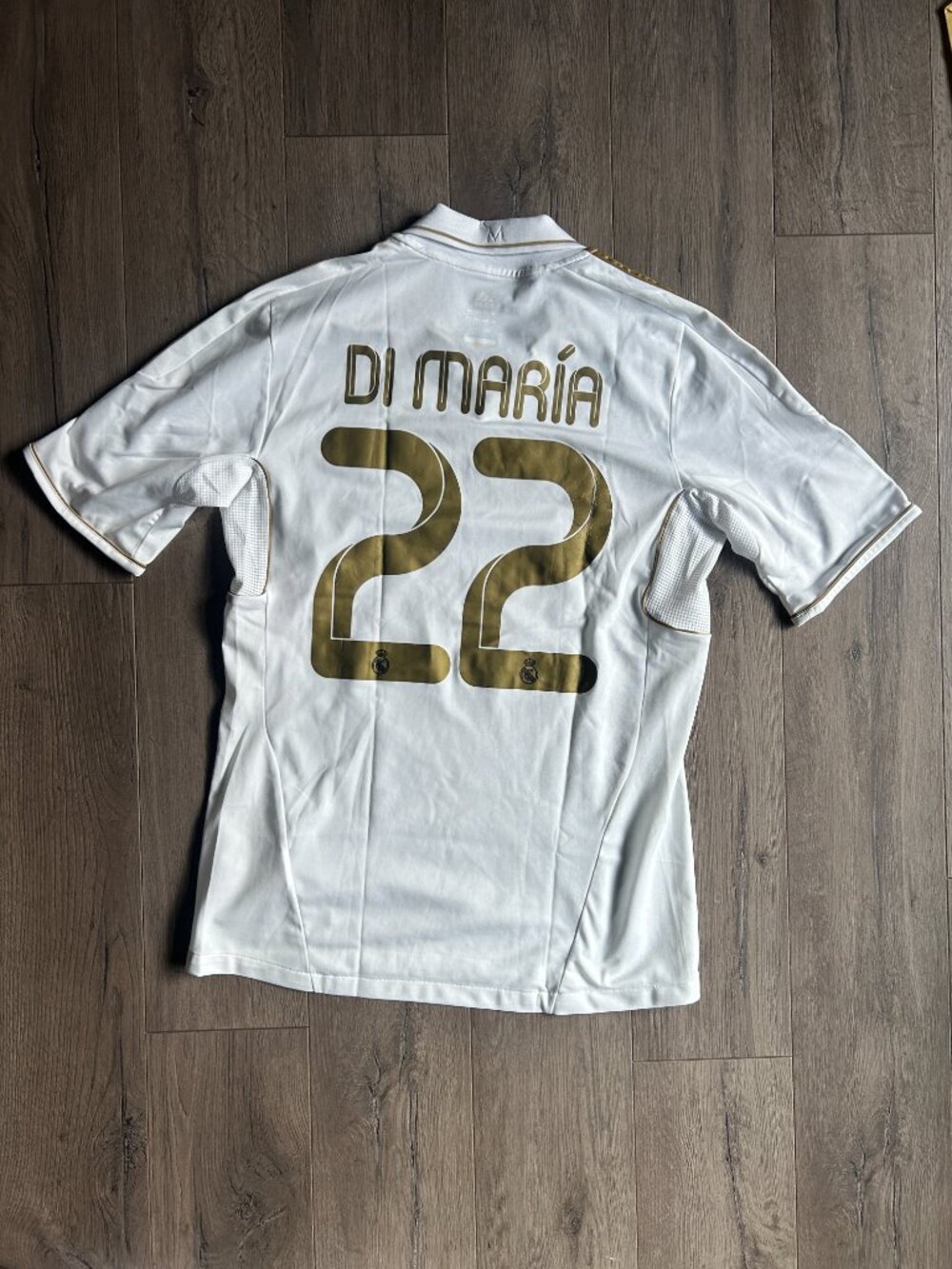 Di Maria Real Madrid 2011 Soccer Jersey - Picture 2 of 7